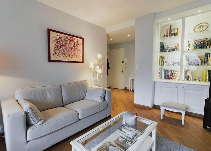 Le Retro-chic - T2 Raffinee - Balcon & Metro M12 * Paris
